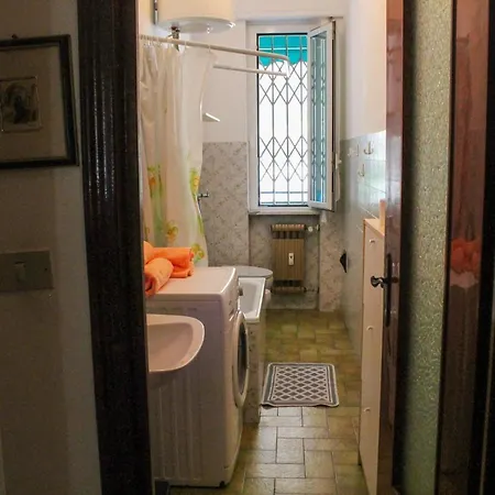 Borghetto S Convenient Location 50m From The Sea
